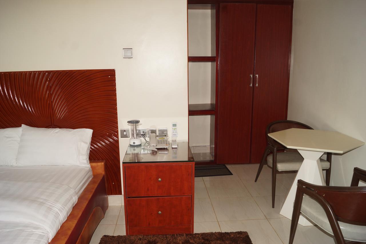 Hotel Ok Kampala Ngoại thất bức ảnh